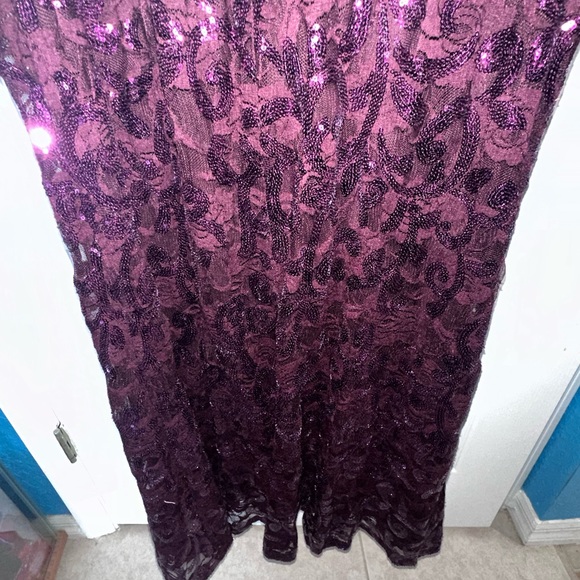 NEW WT Eliza J Women’s Size 16 Sequin Gown Sleeveless Mermaid Style Purple - Picture 13 of 16